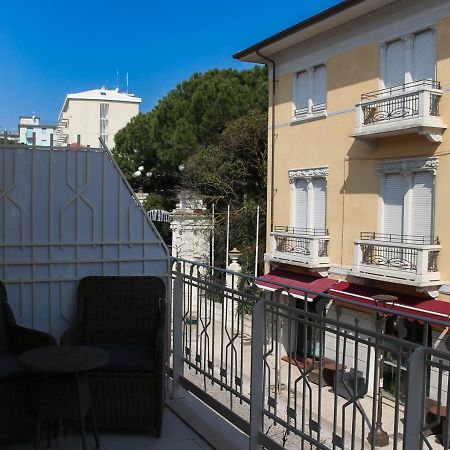 Bmp Apartment Atmosphere 1 Centrale Con Garage Riccione Exterior foto
